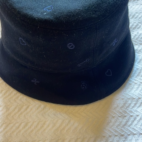New Hermes Cashmere Bucket Hat - Picture 2 of 6